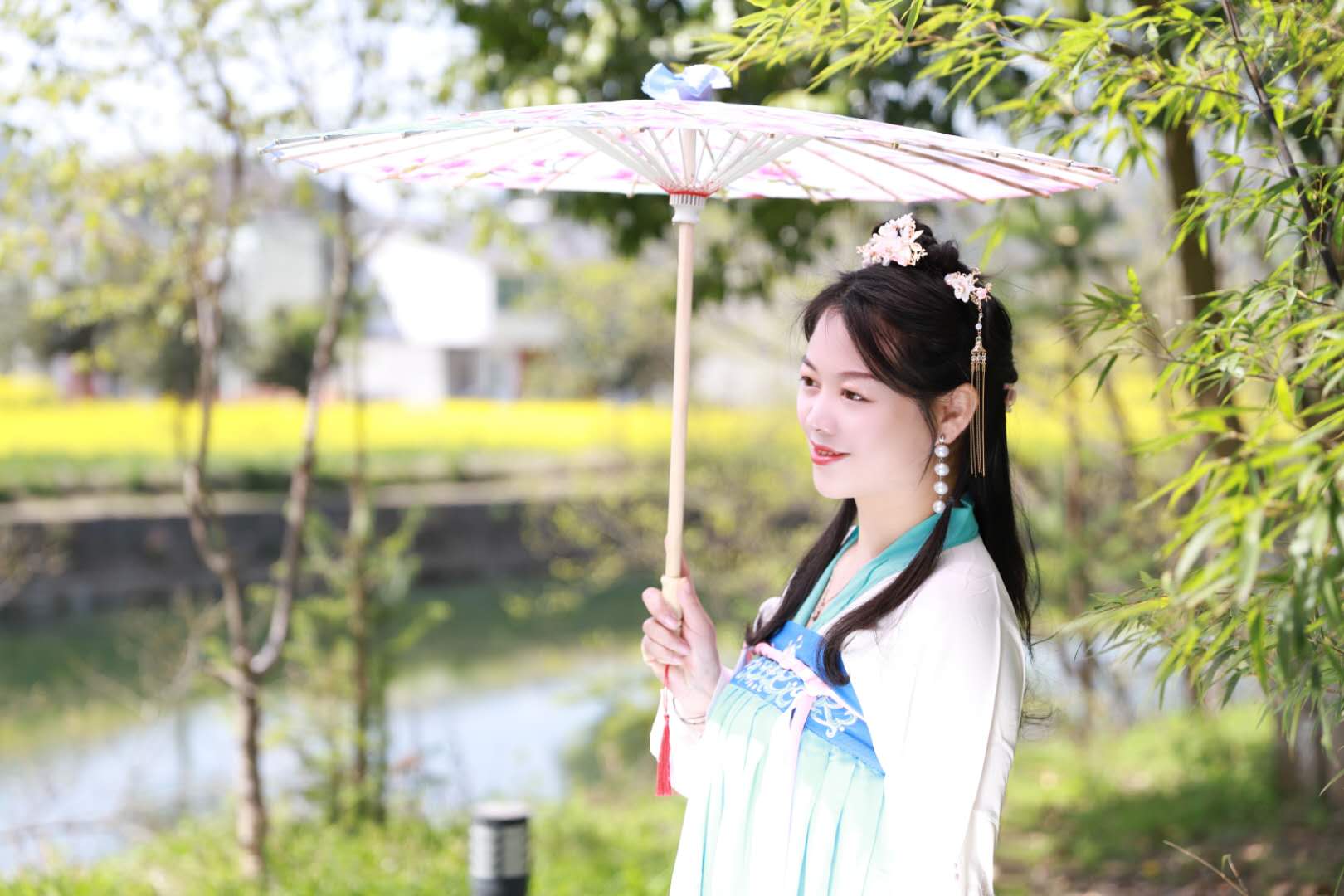 竹溪美女！